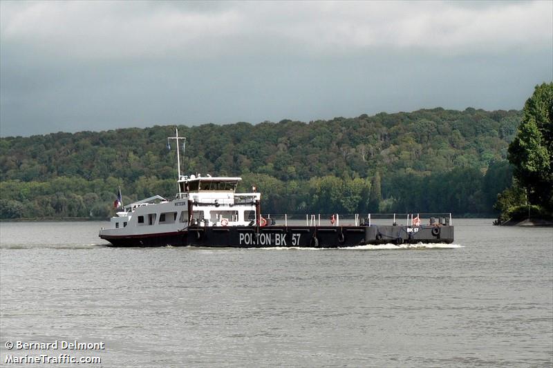 meteor (Cargo ship) - IMO , MMSI 227083590, Call Sign FM6173 under the flag of France