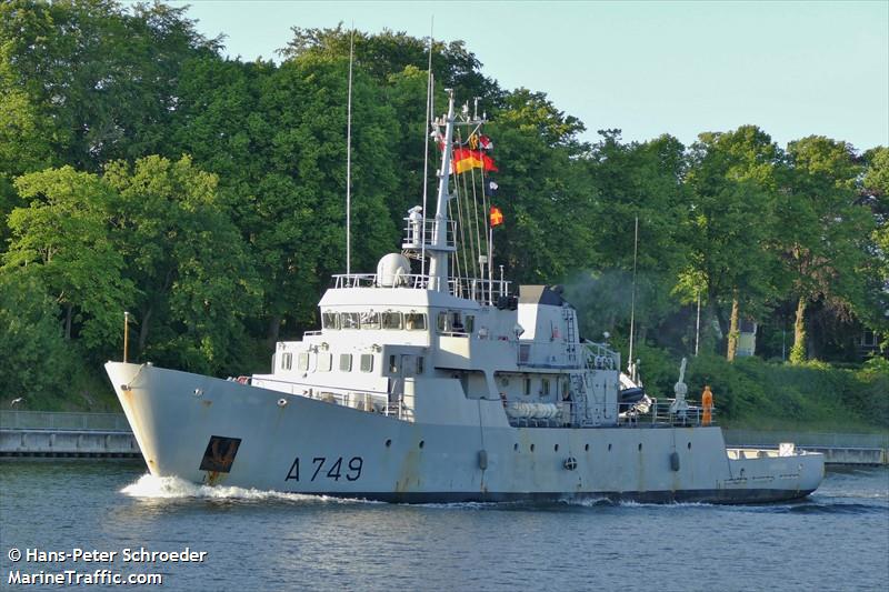 french warship ptr (Unknown) - IMO , MMSI 227801400, Call Sign FBPR under the flag of France