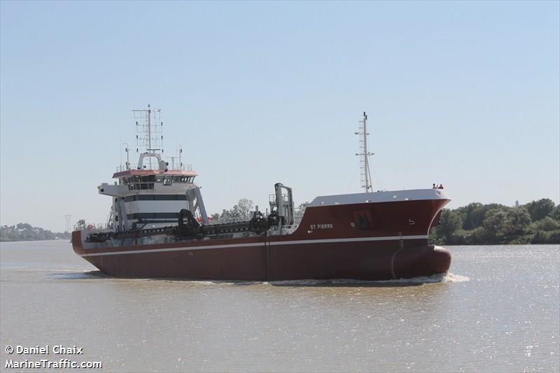 st pierre (Hopper Dredger) - IMO 9598751, MMSI 228024800, Call Sign FIDX under the flag of France