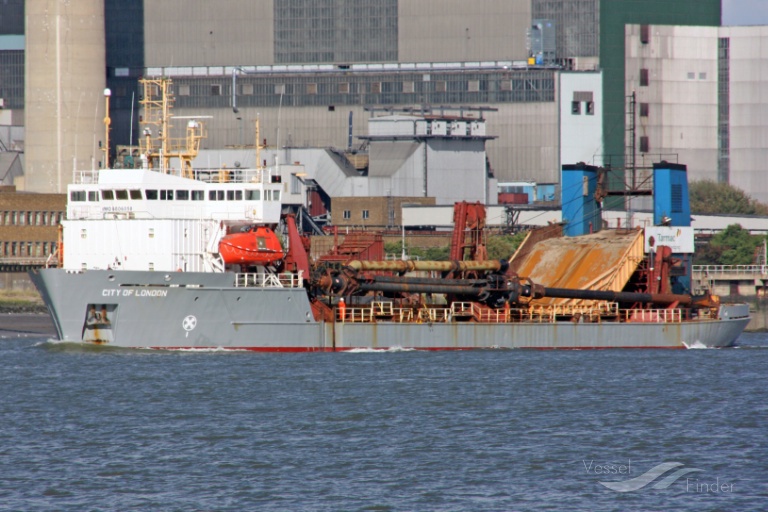 city of london (Hopper Dredger) - IMO 8806058, MMSI 233322000, Call Sign GKGF under the flag of United Kingdom (UK)