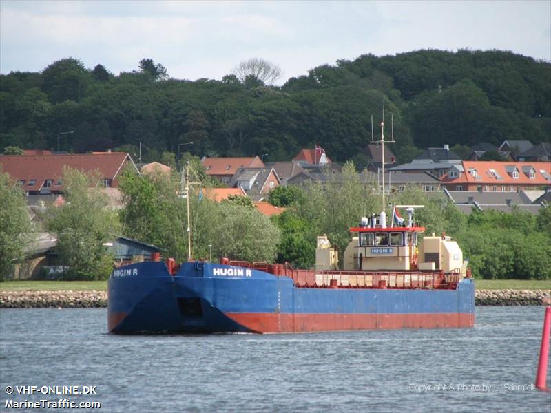 hugin r (Motor Hopper) - IMO 8882430, MMSI 245809000, Call Sign PGKL under the flag of Netherlands