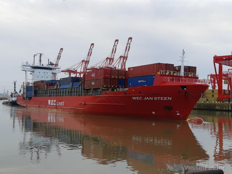 jsp slidur (Container Ship) - IMO 9354416, MMSI 255806280, Call Sign CQAU6 under the flag of Madeira