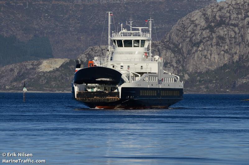 losna (Passenger/Ro-Ro Cargo Ship) - IMO 9771640, MMSI 257949600, Call Sign LDPM under the flag of Norway
