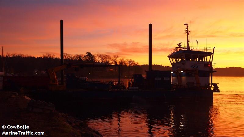 frida (Diving ops) - IMO , MMSI 265586780, Call Sign SLQK under the flag of Sweden