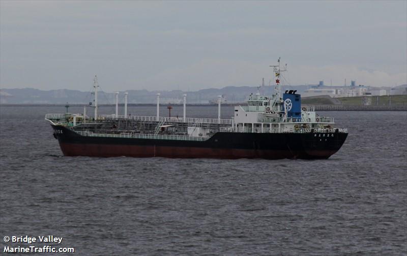eiho maru no.5 (Oil Products Tanker) - IMO 9087934, MMSI 431000692, Call Sign JG5332 under the flag of Japan