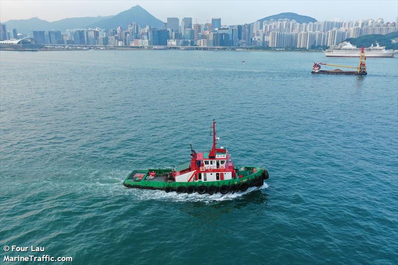 chun ming 8 (Towing vessel) - IMO , MMSI 477995705, Call Sign VRS5033 under the flag of Hong Kong