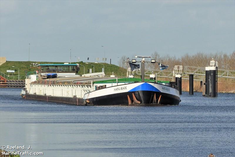 han-max (Cargo ship) - IMO , MMSI 211281740, Call Sign DH3951 under the flag of Germany