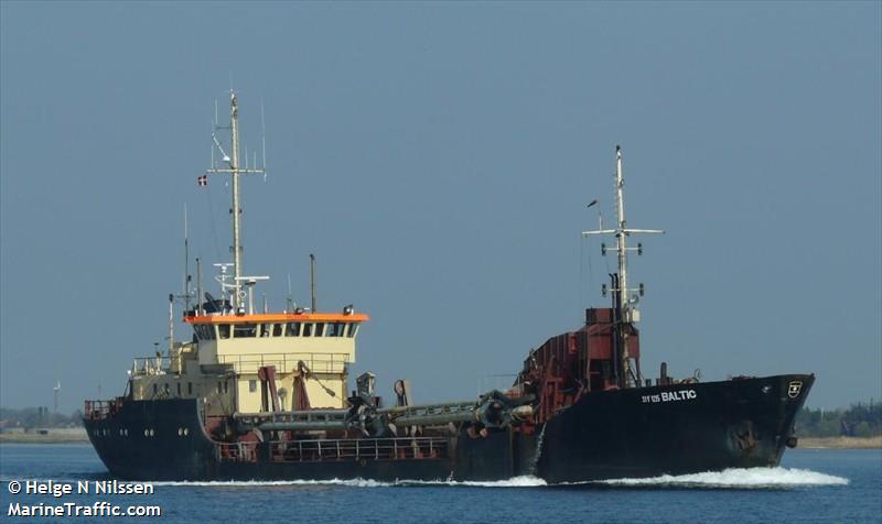 baltic (Hopper Dredger) - IMO 8400048, MMSI 219000195, Call Sign OUSR under the flag of Denmark