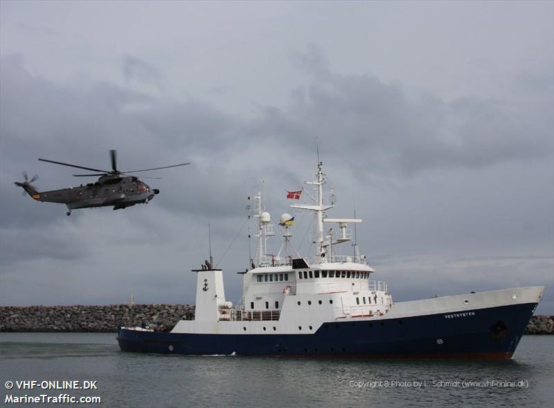 vestkysten (Fishing Support Vessel) - IMO 8516885, MMSI 219477000, Call Sign OXPO under the flag of Denmark