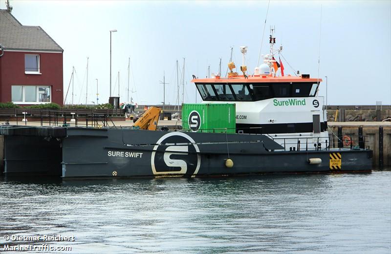 forth engineer (Crew Boat) - IMO 9712747, MMSI 235102028, Call Sign 2HAL3 under the flag of United Kingdom (UK)