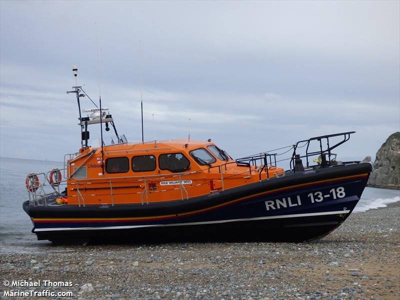 rnli lifeboat 13-18 (SAR) - IMO , MMSI 235109056, Call Sign 2IEK7 under the flag of United Kingdom (UK)