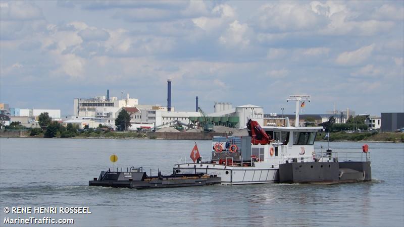 viking orvar (Dredging or UW ops) - IMO , MMSI 269057710, Call Sign HE7710 under the flag of Switzerland