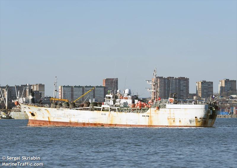 irbis (Fishing Vessel) - IMO 9279501, MMSI 273213410, Call Sign UBAT7 under the flag of Russia