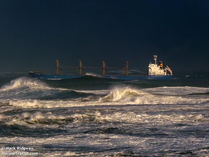 apollo moon (Standby Safety Vessel) - IMO 9305829, MMSI 373169000, Call Sign HP9796 under the flag of Panama