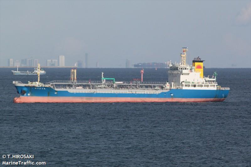 yuyo maru (Oil Products Tanker) - IMO 9266803, MMSI 431501743, Call Sign JL6694 under the flag of Japan