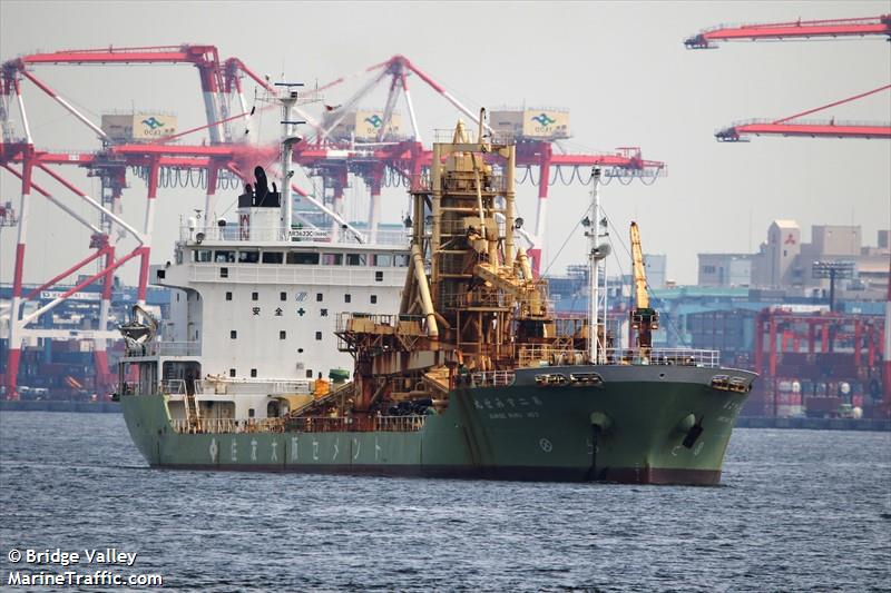 sumise maru no.2 (Cement Carrier) - IMO 9266164, MMSI 431602146, Call Sign JM6632 under the flag of Japan