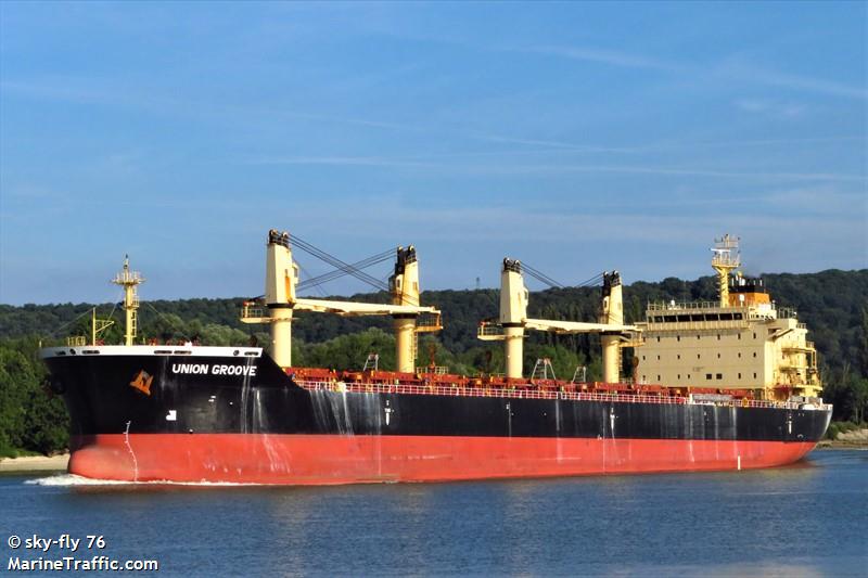 mv union groove (Bulk Carrier) - IMO 9580106, MMSI 538004477, Call Sign V7XG8 under the flag of Marshall Islands