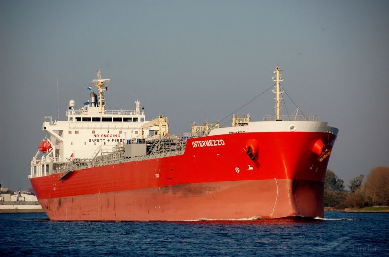 intermezzo (Chemical/Oil Products Tanker) - IMO 9804825, MMSI 563082200, Call Sign 9V5490 under the flag of Singapore