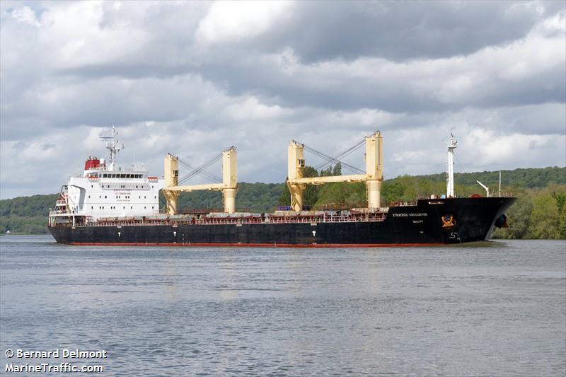 strategic encounter (Bulk Carrier) - IMO 9475739, MMSI 564171000, Call Sign 9V2495 under the flag of Singapore