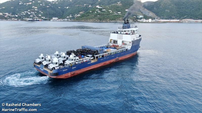 island scout (Offshore Tug/Supply Ship) - IMO 9215220, MMSI 577287000, Call Sign YJTY8 under the flag of Vanuatu
