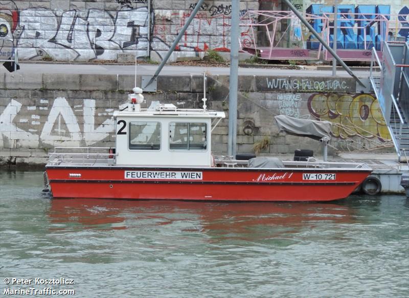 feuerwehr wien 2 (Other type) - IMO , MMSI 203999342, Call Sign OED2321 under the flag of Austria