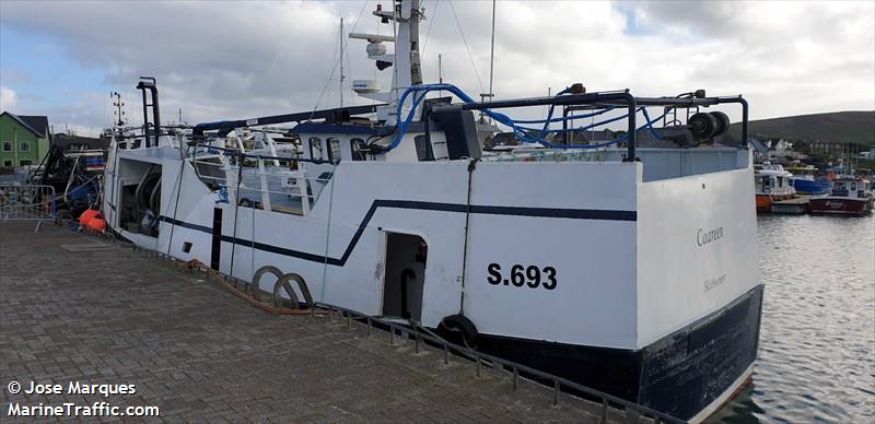 caareen (Fishing vessel) - IMO , MMSI 250005483, Call Sign EIVA2 under the flag of Ireland