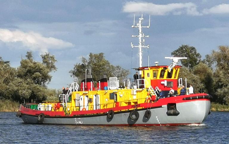 puma (Tug) - IMO , MMSI 261184940, Call Sign SR4940 under the flag of Poland