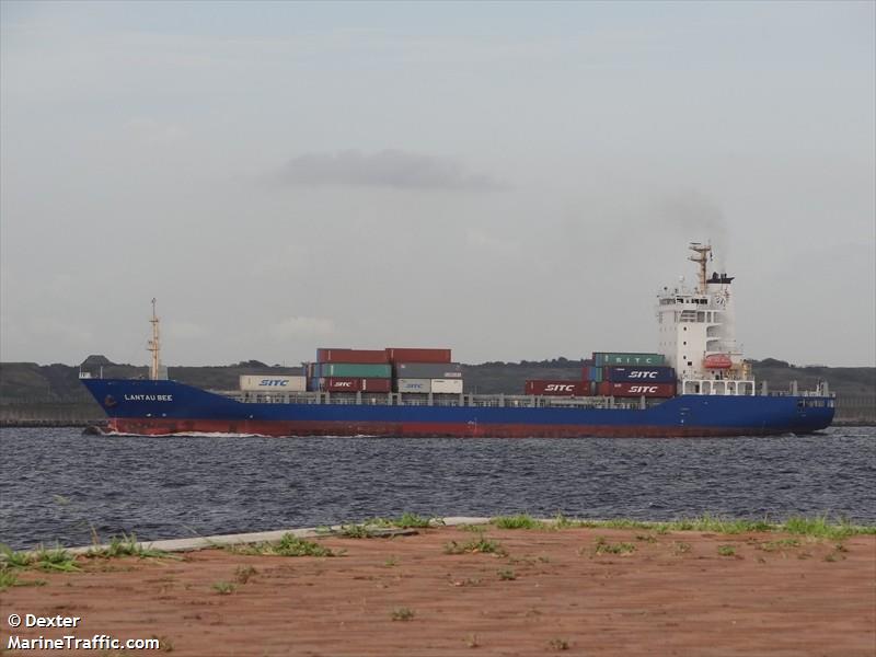 lantau bee (Container Ship) - IMO 9404730, MMSI 305311000, Call Sign V2DR2 under the flag of Antigua & Barbuda