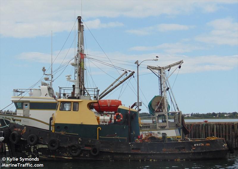 mister joe (Towing vessel) - IMO , MMSI 316002282 under the flag of Canada