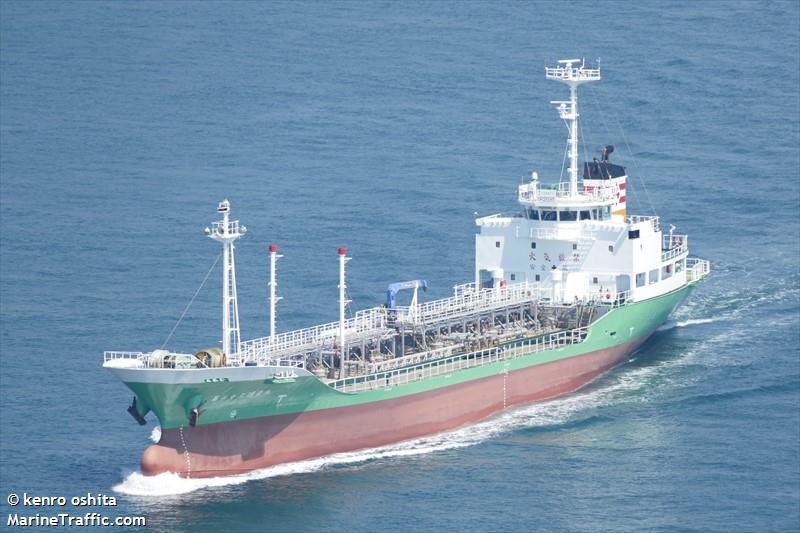 tokueimaru no.23 (Oil Products Tanker) - IMO 9105279, MMSI 431400378, Call Sign JM6398 under the flag of Japan
