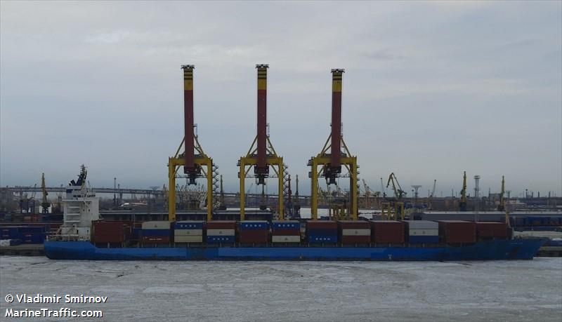sitc surabaya (Container Ship) - IMO 9320025, MMSI 477537400, Call Sign VRPU7 under the flag of Hong Kong