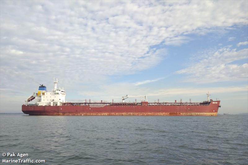 union trust (Oil Products Tanker) - IMO 9290490, MMSI 525119101, Call Sign YCLK2 under the flag of Indonesia