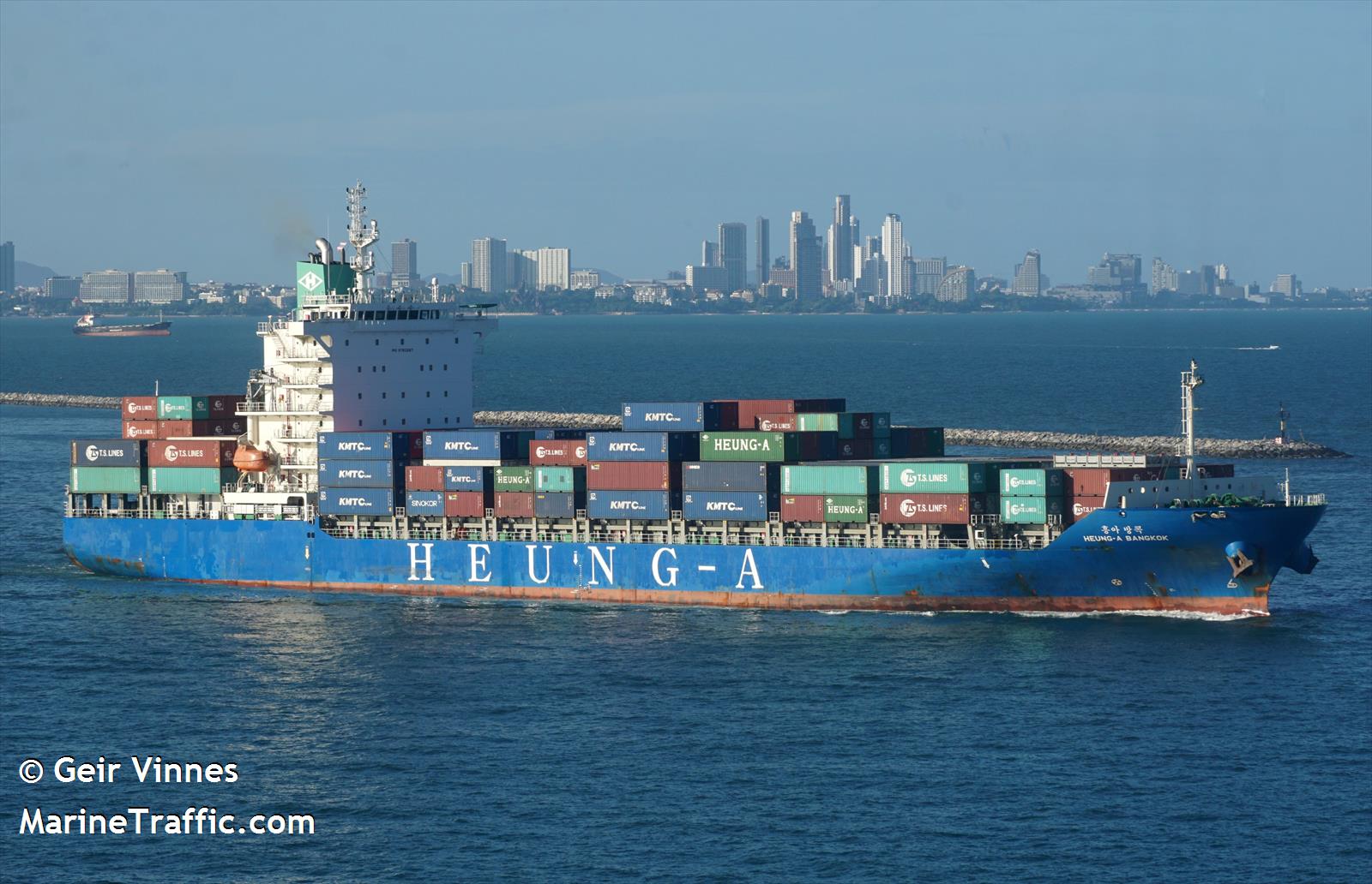 heung-a bangkok (Container Ship) - IMO 9760287, MMSI 538006980, Call Sign V7TP6 under the flag of Marshall Islands