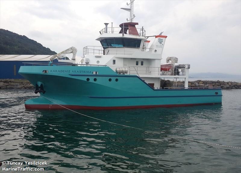 karadeniz arastirma (Research Vessel) - IMO 8684670, MMSI 271072295, Call Sign TC7214 under the flag of Turkey