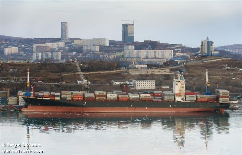 chesapeake bay (Container Ship) - IMO 9238765, MMSI 636016073, Call Sign D5EG7 under the flag of Liberia