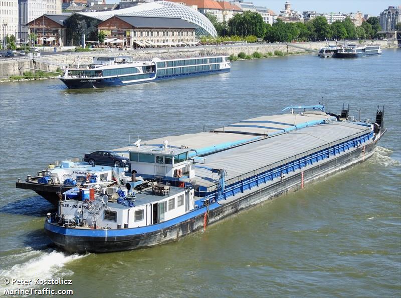 arka3barge (Cargo ship) - IMO , MMSI 207072349 under the flag of Bulgaria