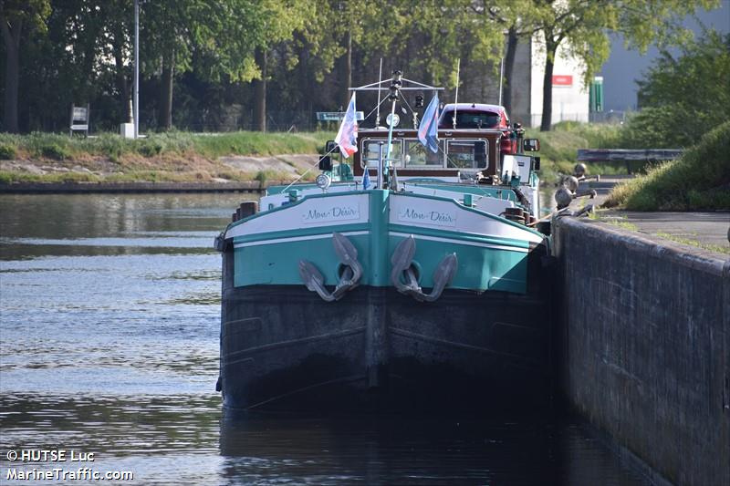 mon desir (Cargo ship) - IMO , MMSI 226002470, Call Sign FM5862 under the flag of France