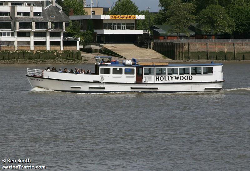 hollywood (Passenger ship) - IMO , MMSI 235055008, Call Sign MMQN7 under the flag of United Kingdom (UK)
