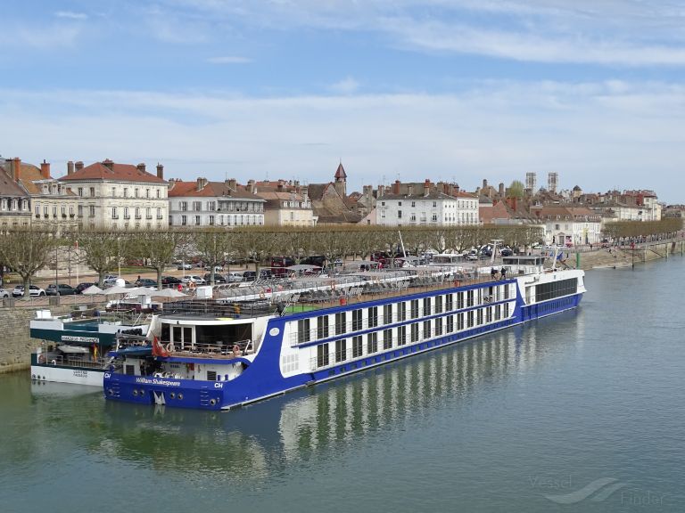 william shakespeare (Passenger ship) - IMO , MMSI 269057618 under the flag of Switzerland