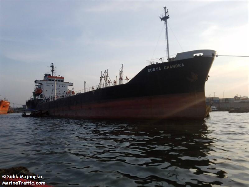 mt.surya chandra (Oil Products Tanker) - IMO 9085766, MMSI 525011097, Call Sign YDUS under the flag of Indonesia