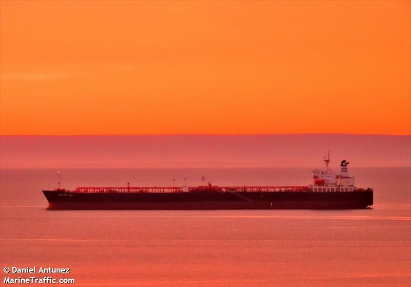 radiant sea (Crude Oil Tanker) - IMO 9316244, MMSI 538005443, Call Sign V7DX2 under the flag of Marshall Islands