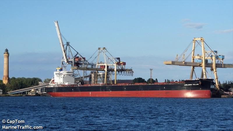 lowlands yellow (Bulk Carrier) - IMO 9731212, MMSI 563088600, Call Sign 9V6444 under the flag of Singapore