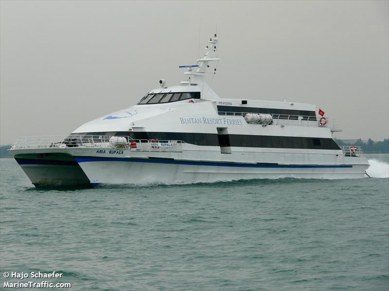 aria bupala (Passenger Ship) - IMO 9123556, MMSI 563532000, Call Sign 9V5109 under the flag of Singapore