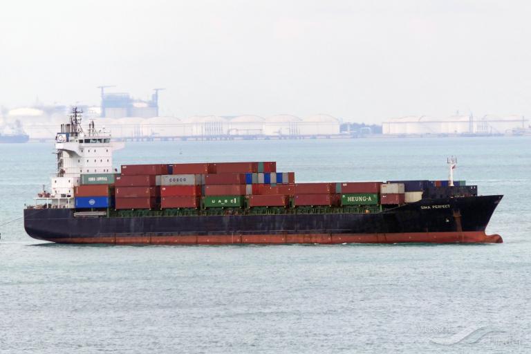 as fenja (Container Ship) - IMO 9292450, MMSI 636092840, Call Sign D5QK8 under the flag of Liberia