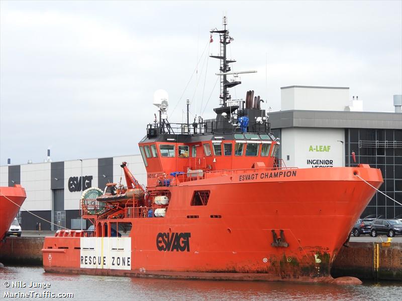 esvagt champion (Standby Safety Vessel) - IMO 9378515, MMSI 219010518, Call Sign OYAC2 under the flag of Denmark