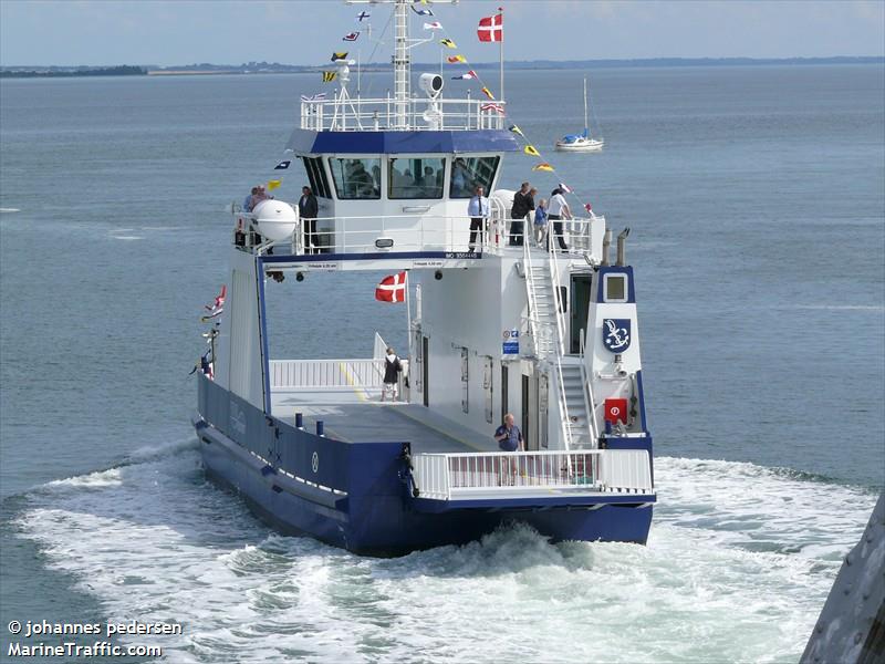 venoe farge (Passenger/Ro-Ro Cargo Ship) - IMO 9564449, MMSI 219014579, Call Sign OWFG under the flag of Denmark