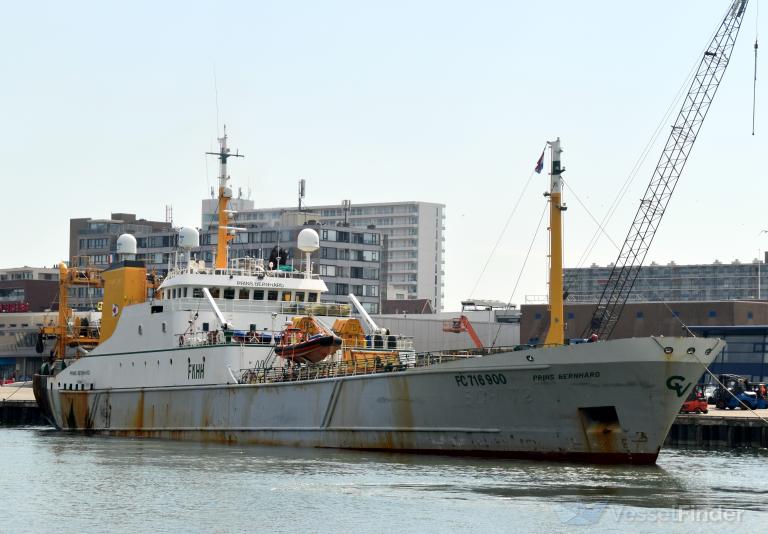 prins bernhard (Fishing Vessel) - IMO 8224406, MMSI 227302000, Call Sign FKHH under the flag of France