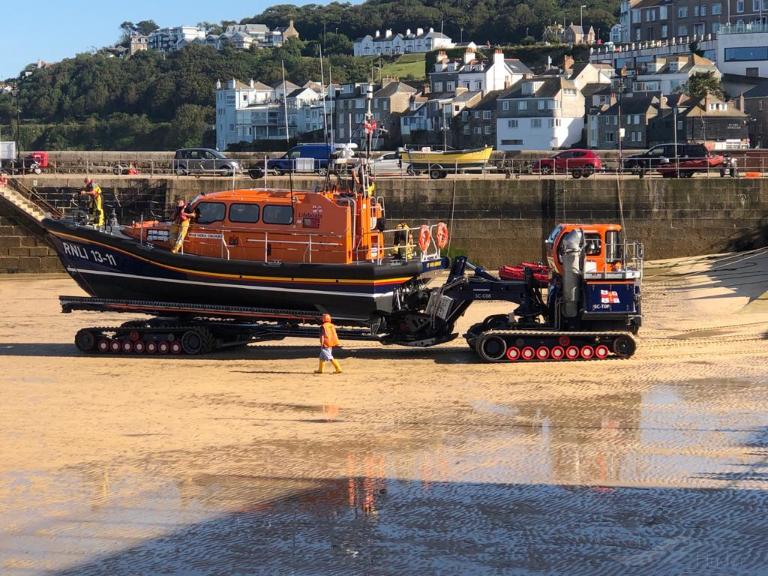 rnli lifeboat 16 04 (SAR) - IMO , MMSI 235030388, Call Sign MKHQ4 under the flag of United Kingdom (UK)