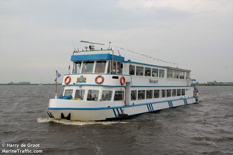 toerist 6 (Passenger ship) - IMO , MMSI 244690570, Call Sign PI3571 under the flag of Netherlands