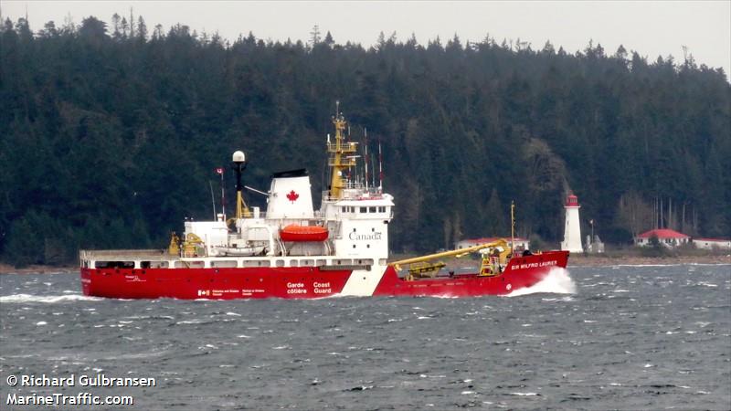 sir wilfrid laurier (Buoy/Lighthouse Vessel) - IMO 8320456, MMSI 316052000, Call Sign CGJK under the flag of Canada